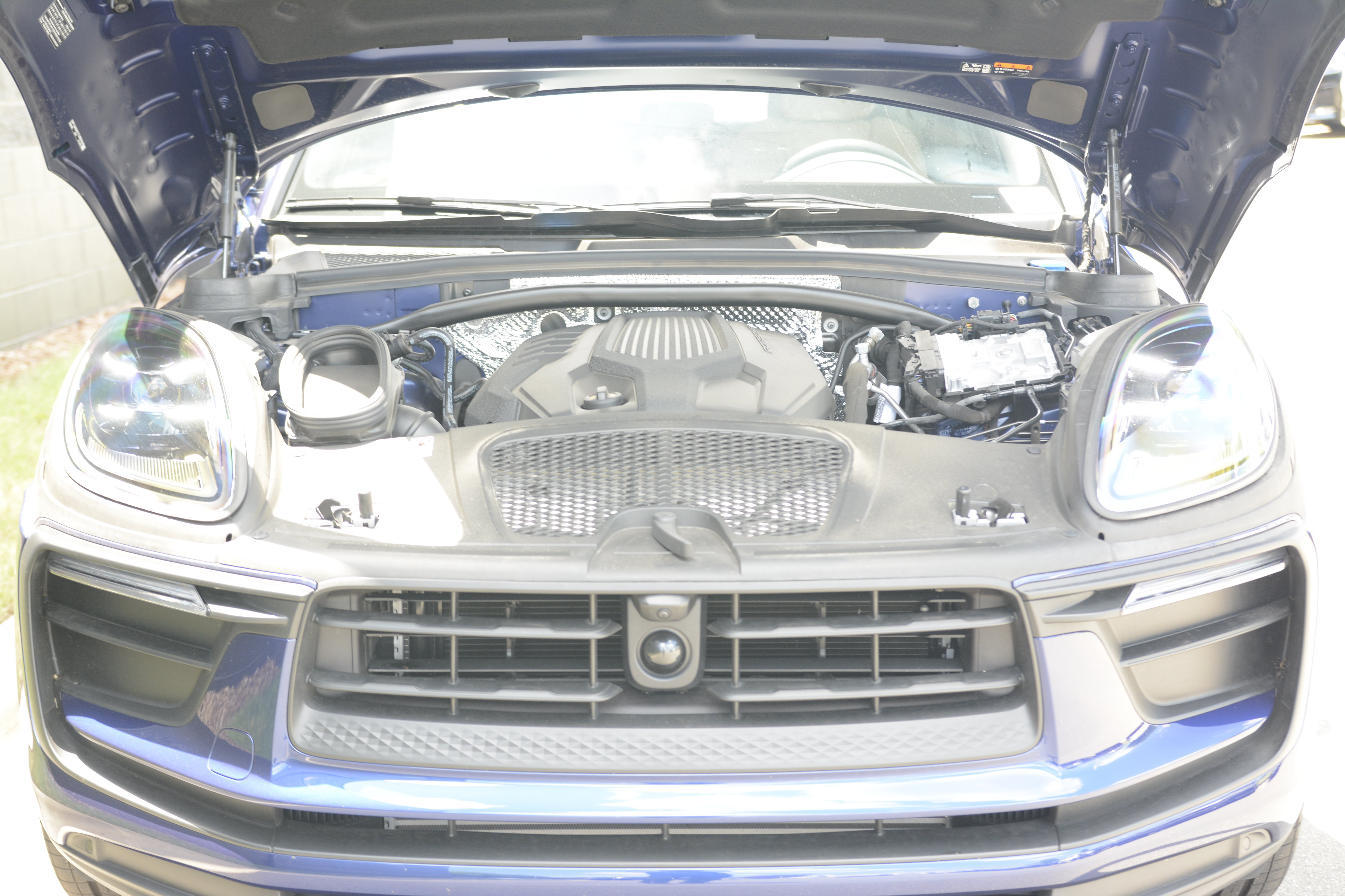 Certified 2026 Porsche Macan AWD/4WD image 50