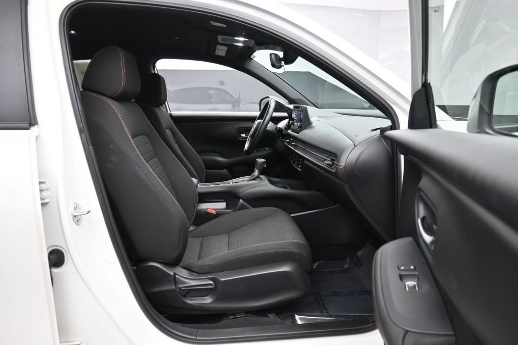 Used 2024 Honda HR-V Sport image 27