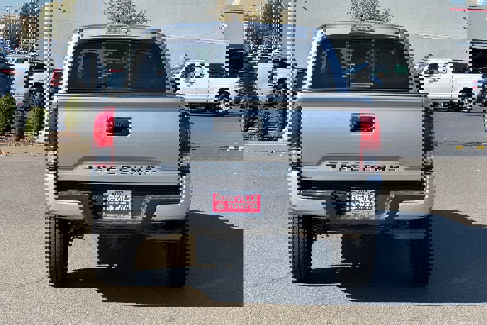 Certified 2022 Toyota Tacoma SR image 8