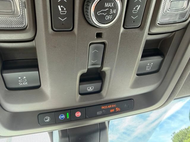 Certified 2021 GMC Yukon SLT w/ SLT Premium Package AWD/4WD image 35