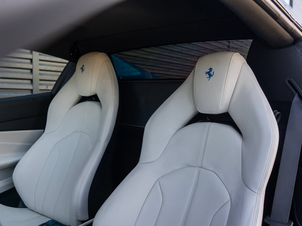 Used 2023 Ferrari F8 Tributo RWD image 4