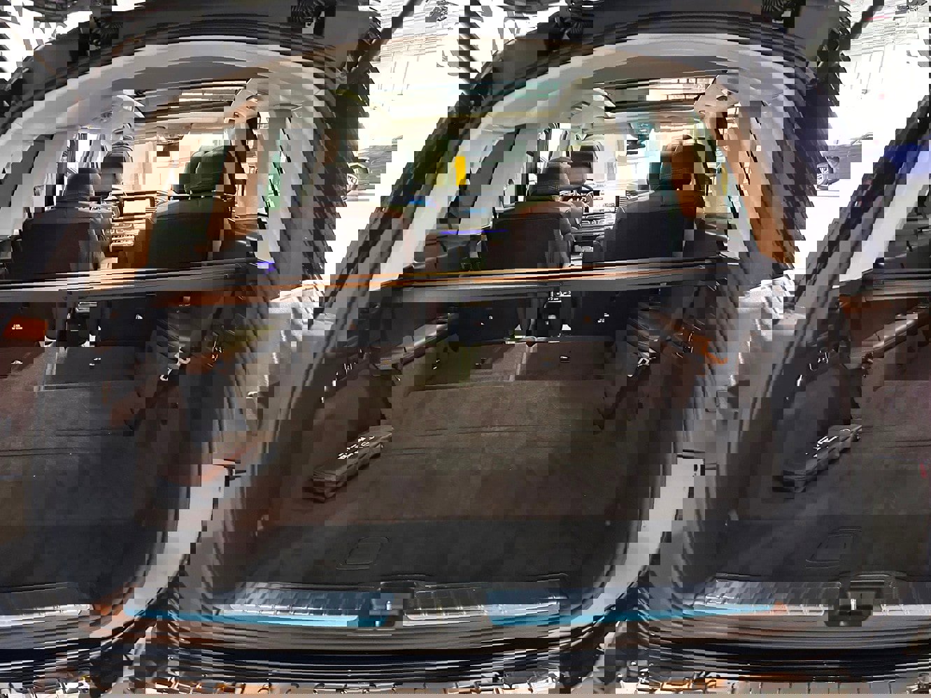 New 2025 Mercedes-Benz GLS 450 4MATIC image 17