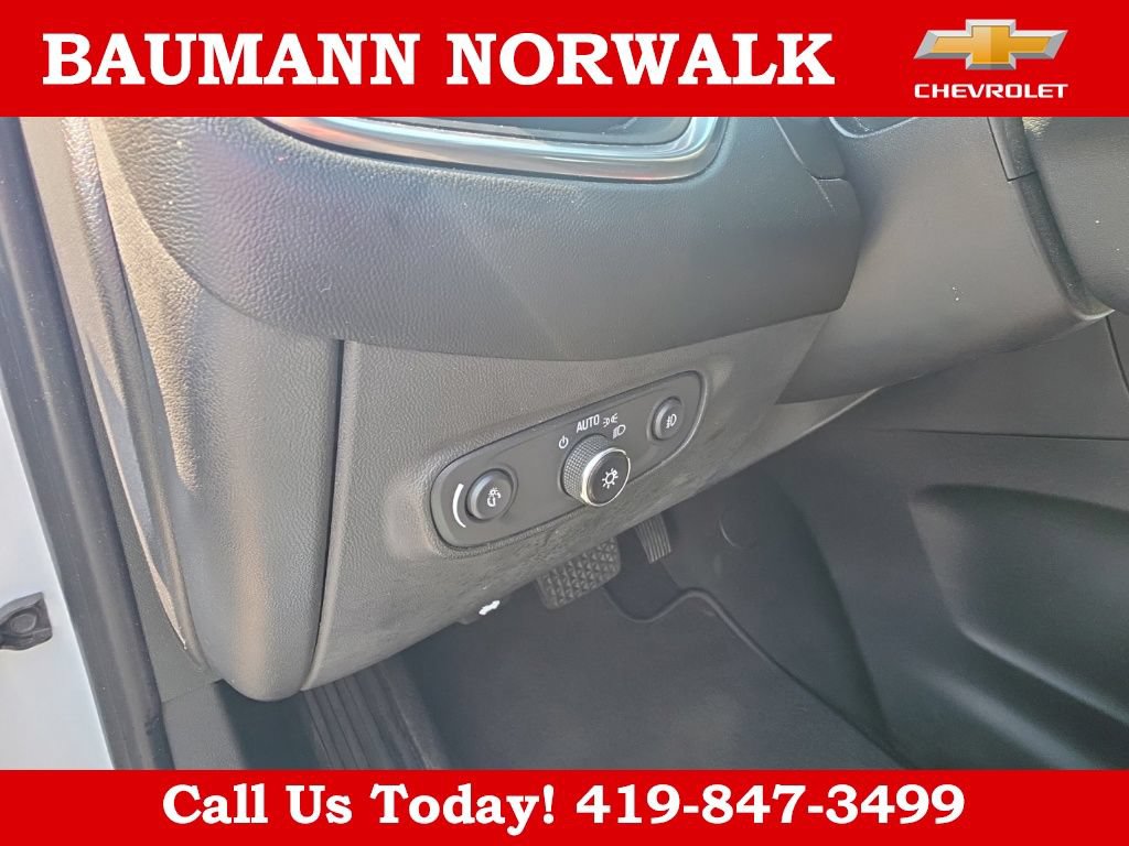 Used 2021 Chevrolet Equinox Premier FWD image 39