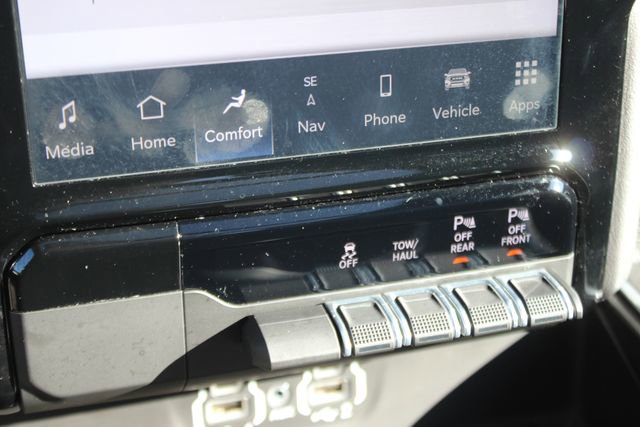 Used 2023 RAM 1500 Laramie image 9