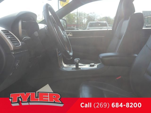 Used 2015 Jeep Grand Cherokee Limited w/ Trailer Tow Group IV AWD/4WD image 36