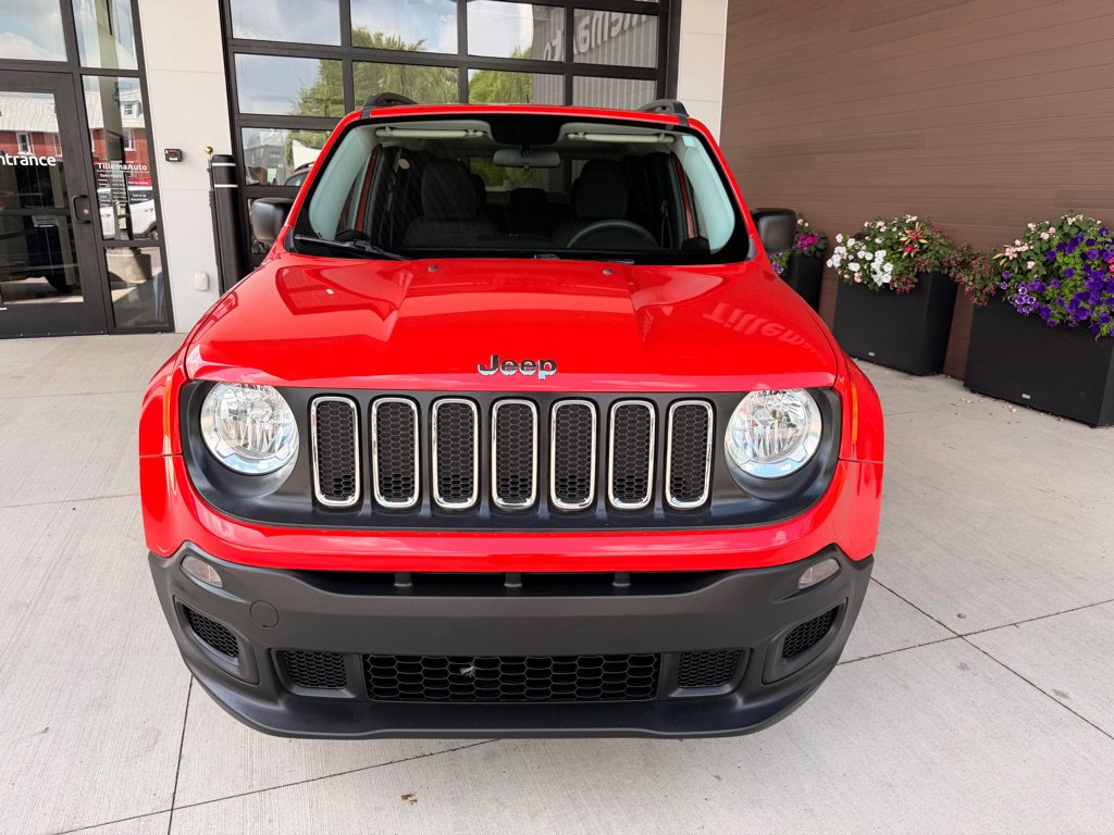 Used 2017 Jeep Renegade Sport w/ Power & Air Group AWD/4WD image 2
