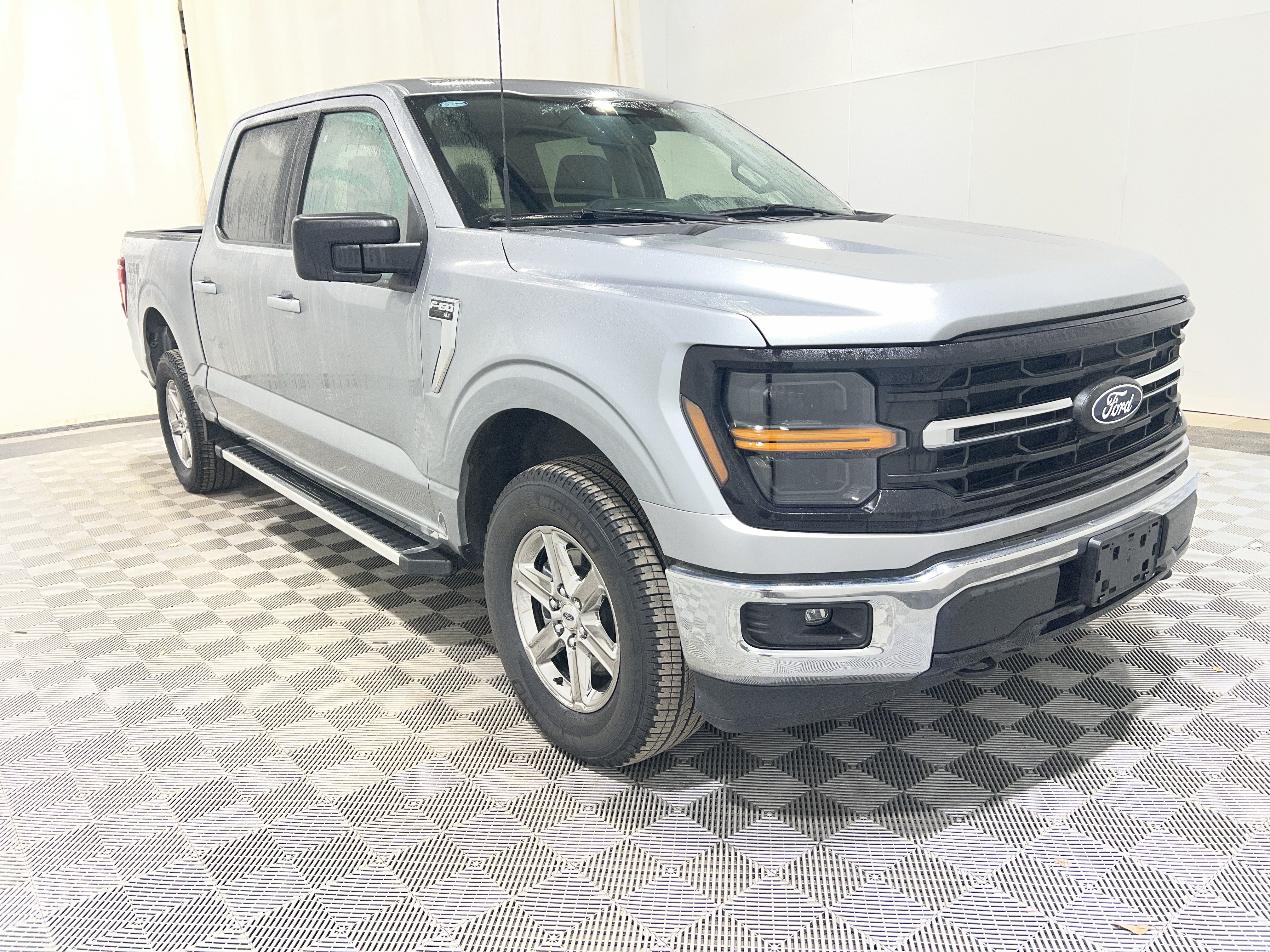 Used 2025 Ford F150 XLT w/ Equipment Group 301A Standard AWD/4WD image 4