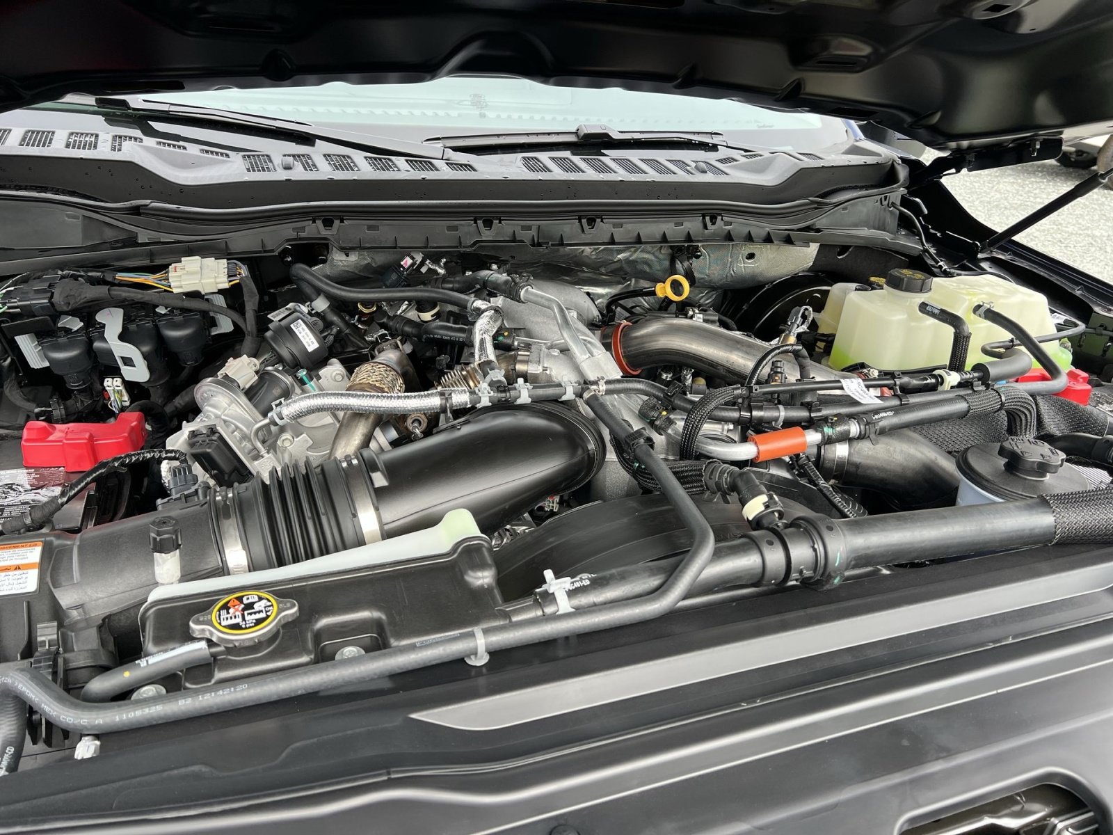 New 2027 Ford F250 XLT w/ XLT Premium Package AWD/4WD image 28