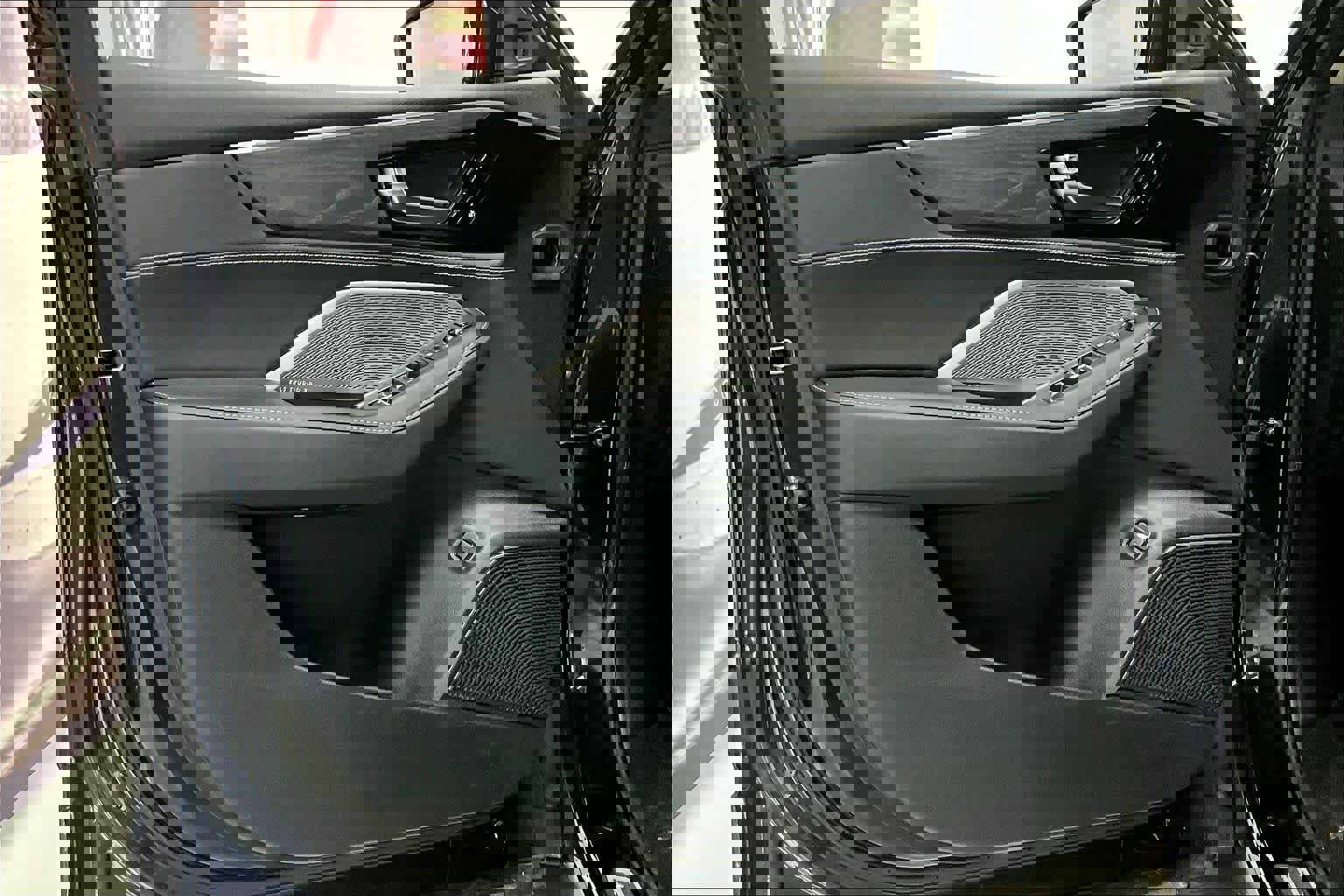 Used 2024 Acura MDX SH-AWD w/ Advance Package image 24