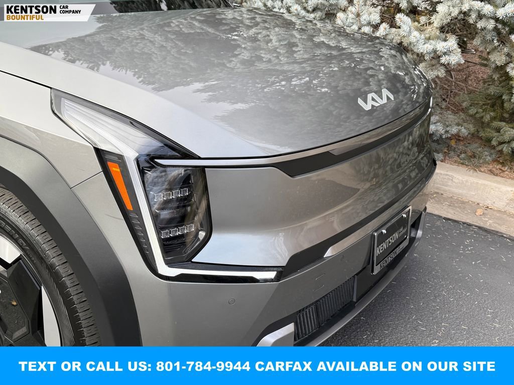 Used 2024 Kia EV9 Wind image 13
