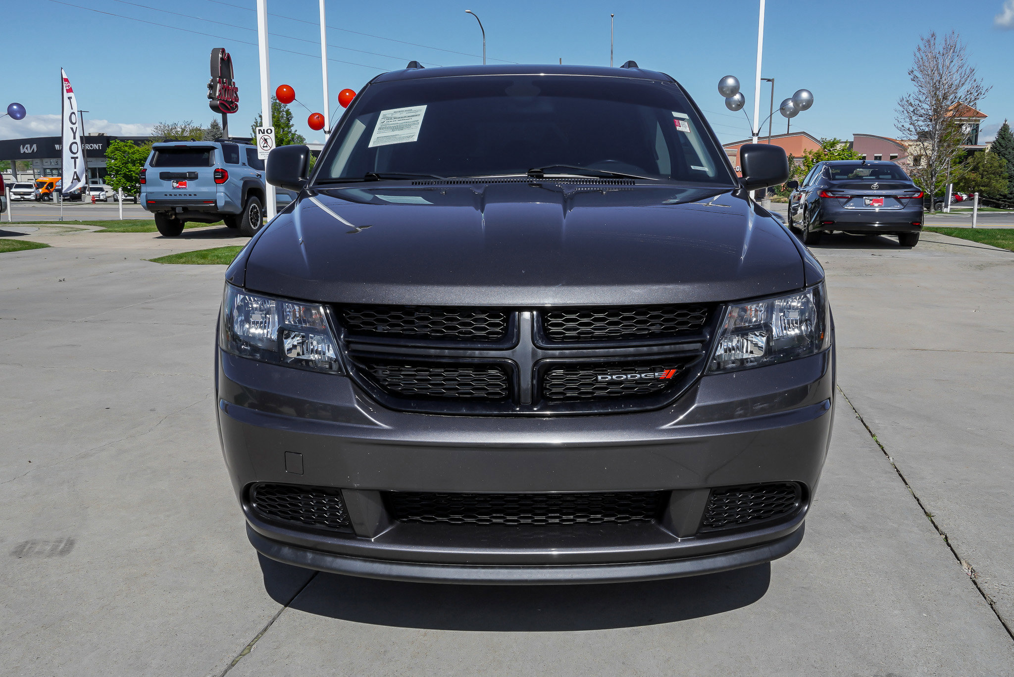 Used 2020 Dodge Journey SE w/ SE Popular Equipment Group image 3