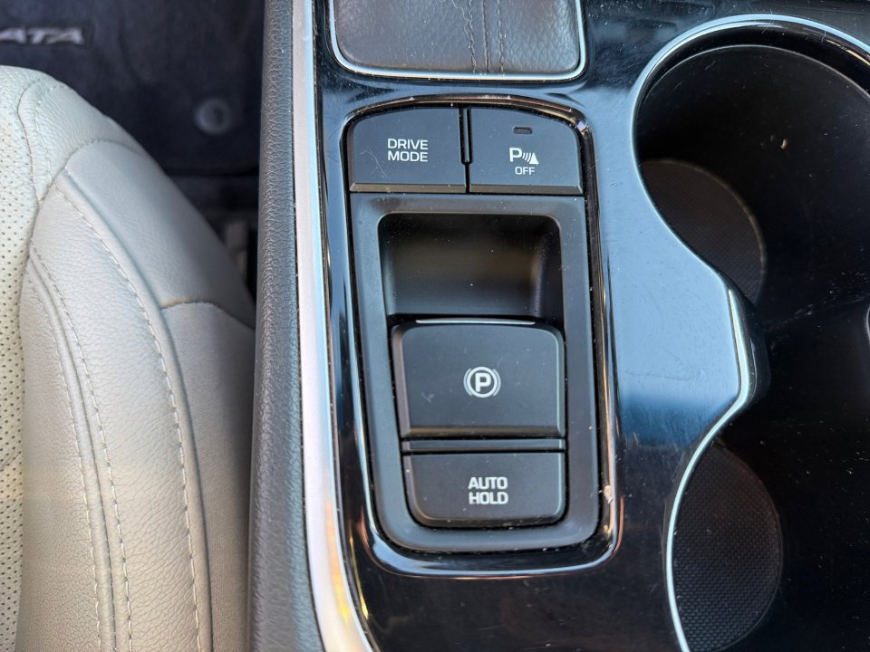 Used 2018 Hyundai Sonata Limited w/ Limited Ultimate Package 03 image 23