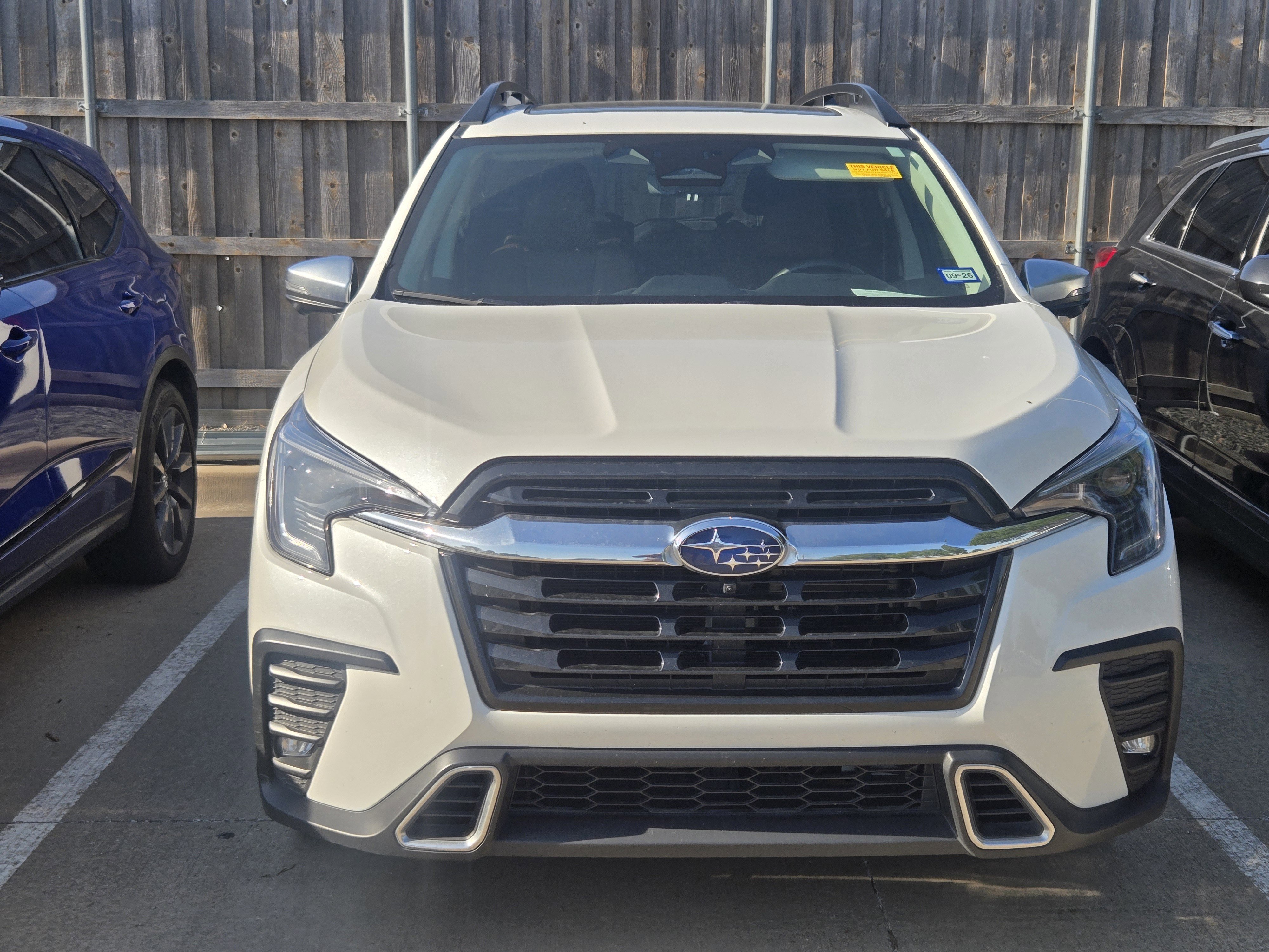 Used 2023 Subaru Ascent Touring AWD/4WD image 2