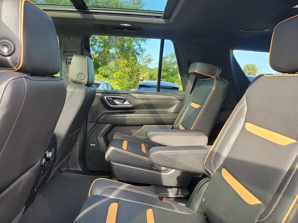 Used 2023 GMC Yukon AT4 w/ AT4 Premium Package AWD/4WD image 25