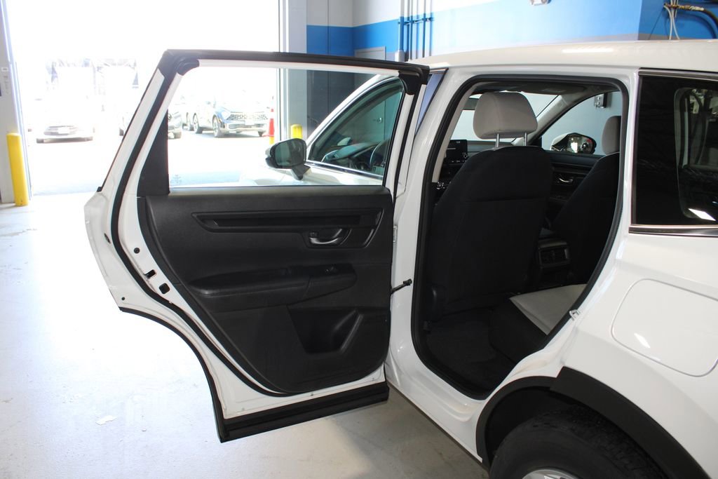 Used 2023 Honda CR-V LX image 16