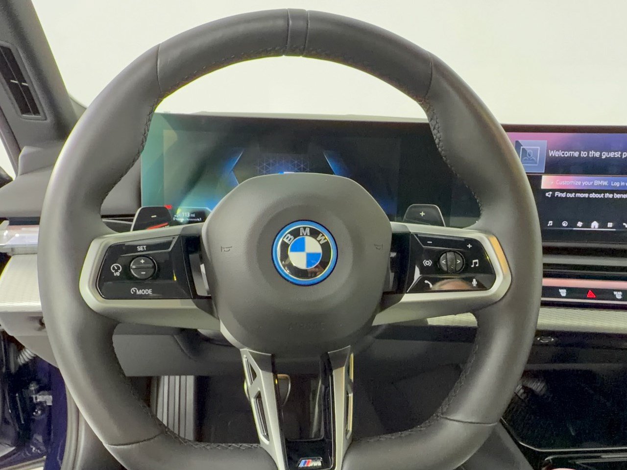 Certified 2026 BMW 550e xDrive AWD/4WD image 10