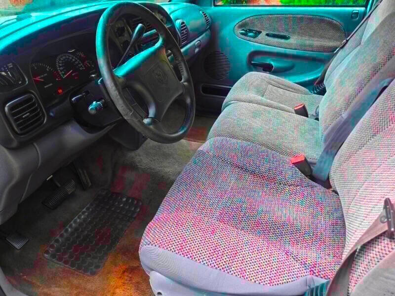 Used 1999 Dodge Ram 2500 Truck 2WD Quad Cab image 1