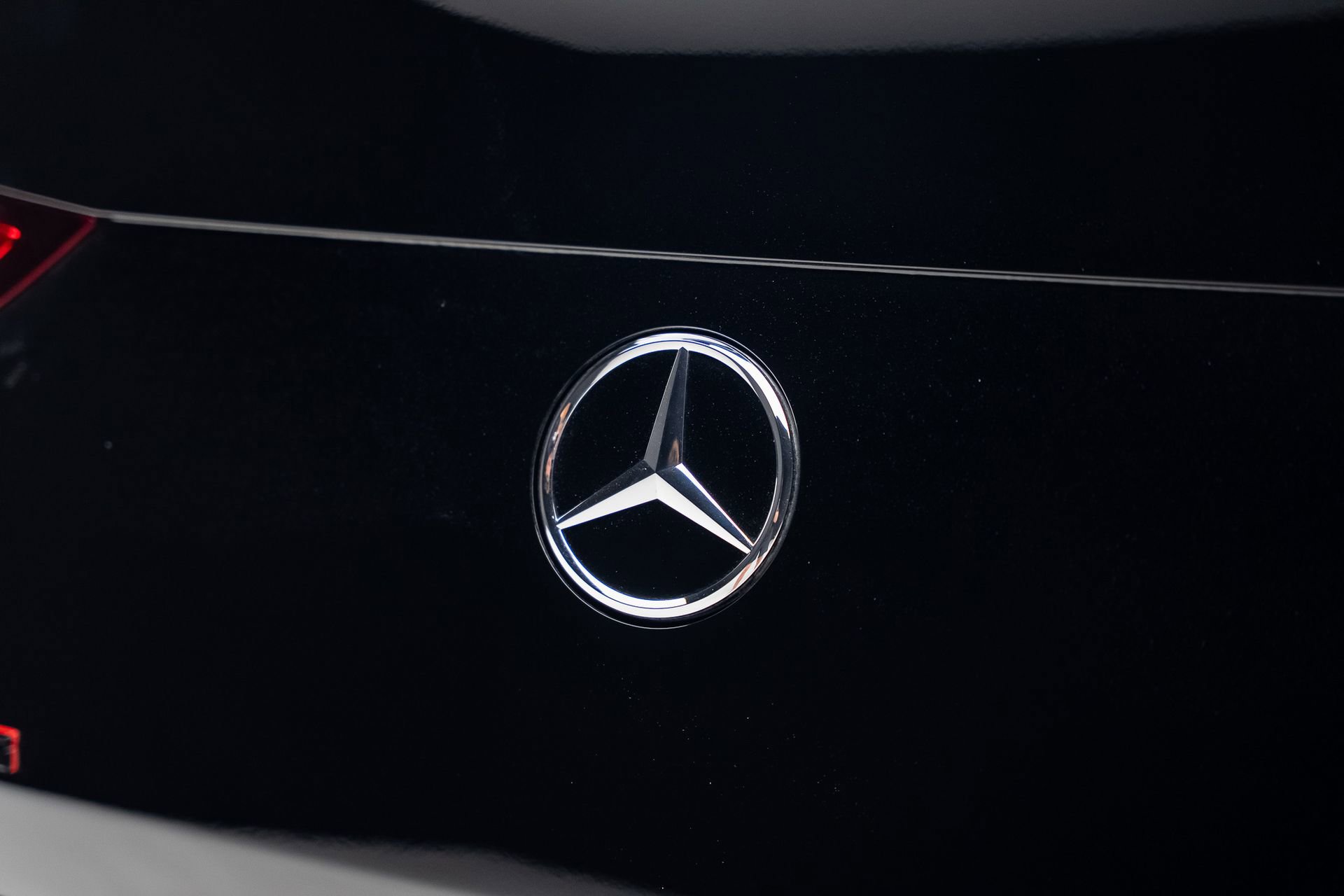 Used 2025 Mercedes-Benz GLE 53 AMG 4MATIC Coupe w/ AMG Night Package image 32