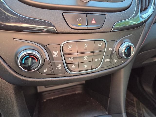 Used 2022 Chevrolet Equinox RS w/ Infotainment Package FWD image 16