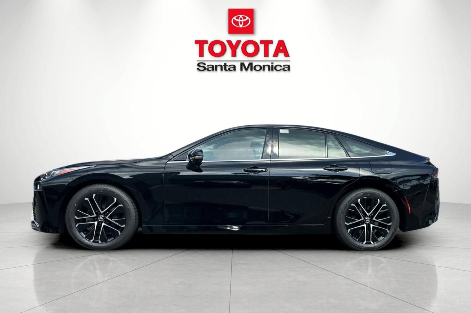 New 2026 Toyota Mirai RWD image 8