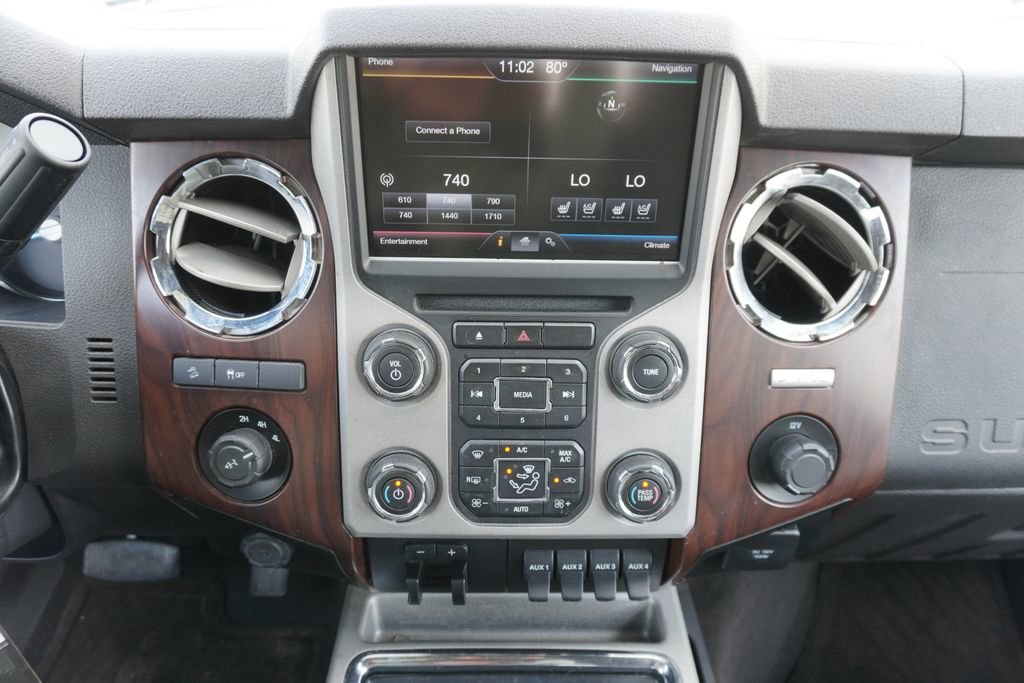 Used 2016 Ford F250 Lariat w/ Lariat Interior Package image 13