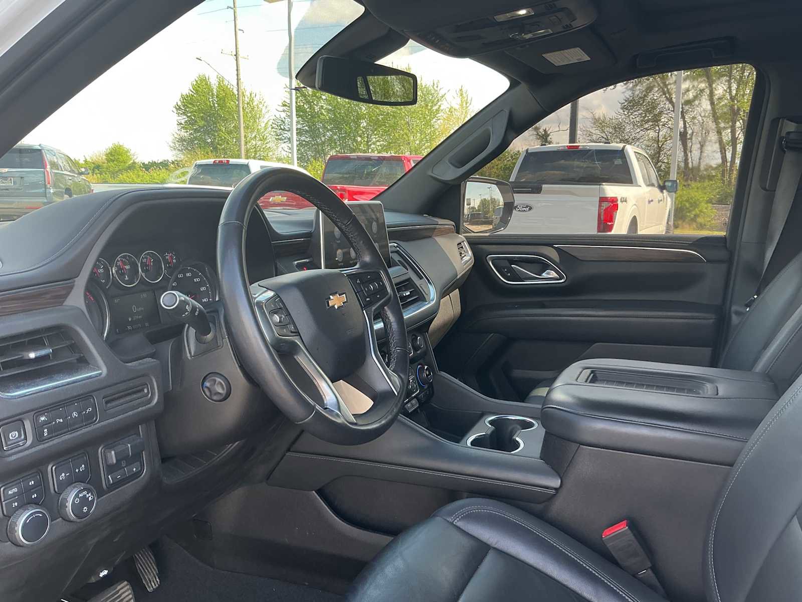 Used 2021 Chevrolet Tahoe LT w/ LT Signature Package AWD/4WD image 17