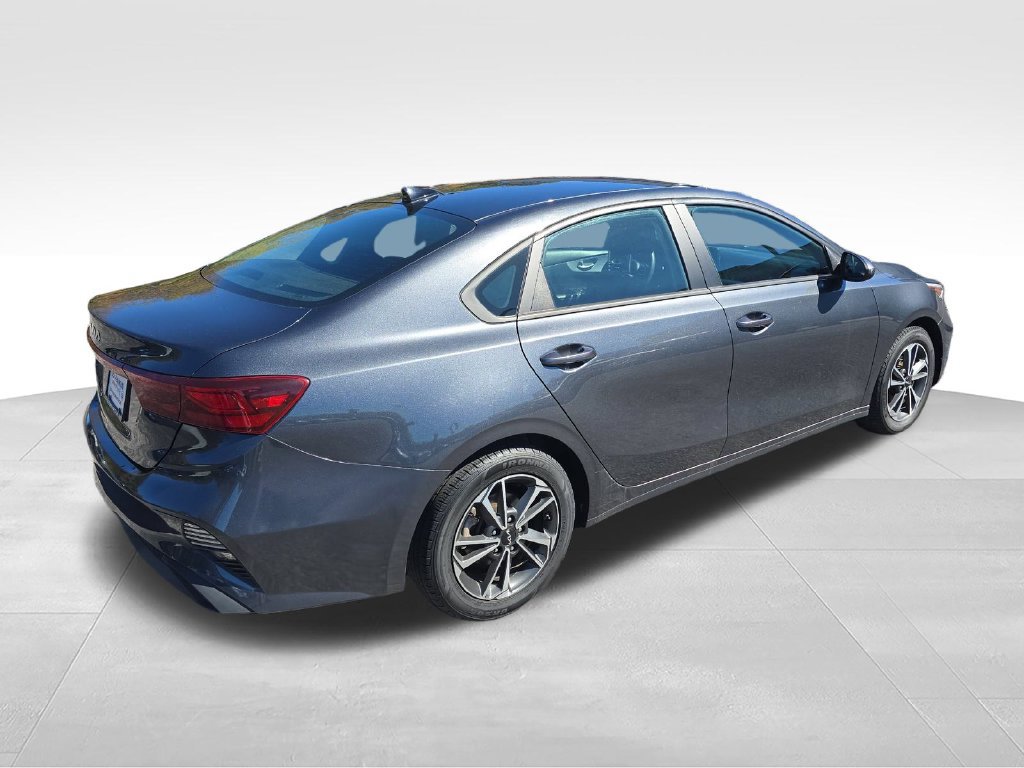 Used 2024 Kia Forte LXS FWD image 5