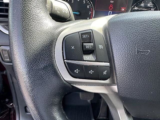 Used 2022 Ford Explorer XLT image 18