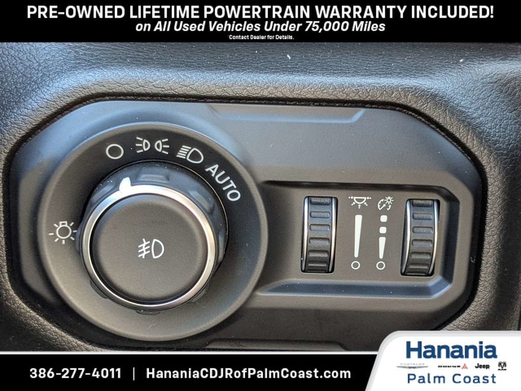 Used 2020 Jeep Wrangler Unlimited Sahara w/ Dual Top Group AWD/4WD image 24
