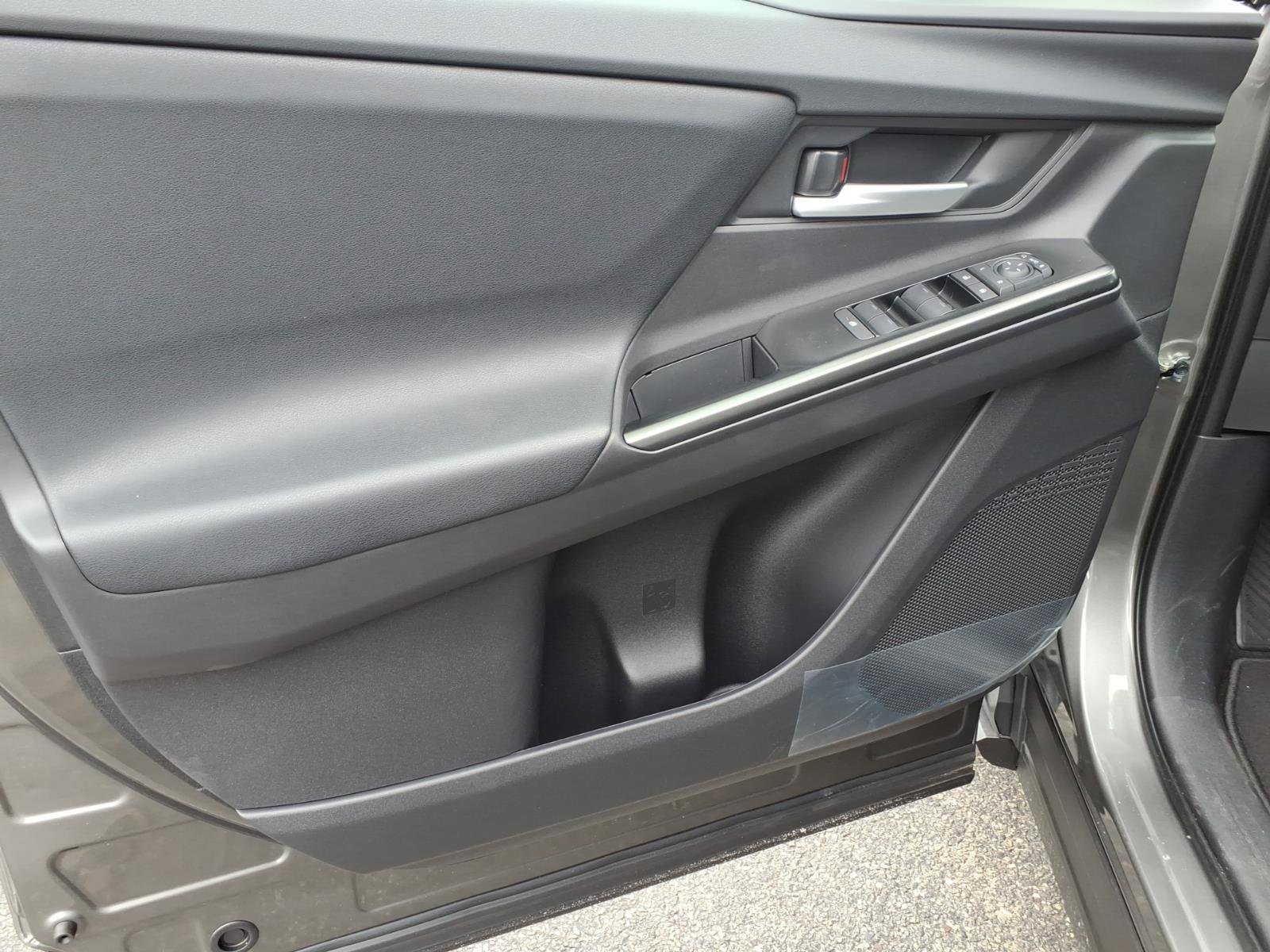 New 2026 Subaru Solterra image 9