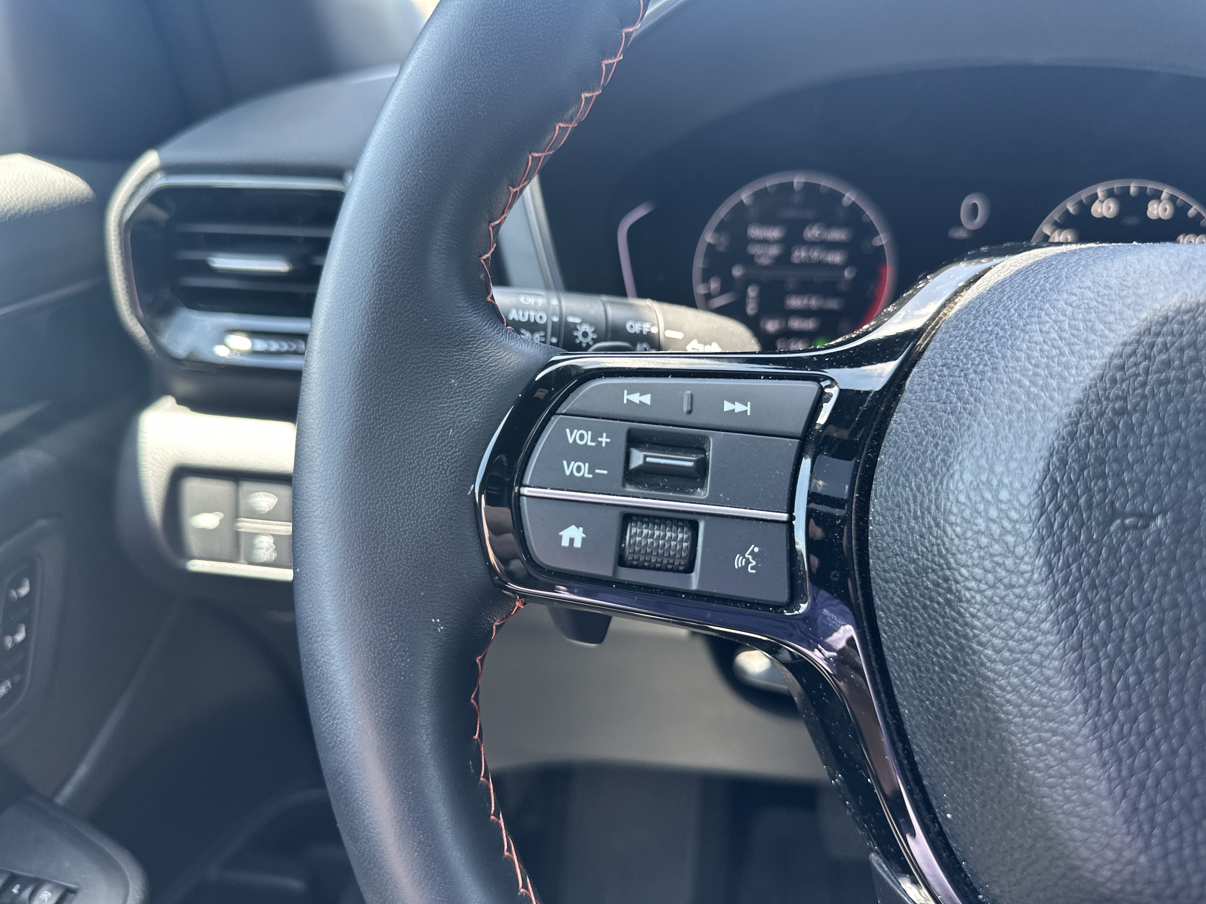 Certified 2024 Honda Pilot TrailSport image 21