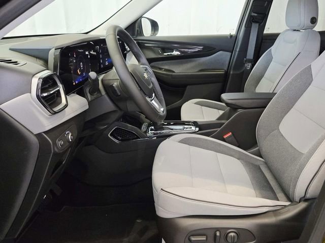 Used 2025 Chevrolet TrailBlazer LT w/ Convenience Package image 8