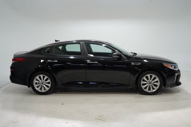 Used 2018 Kia Optima S image 8