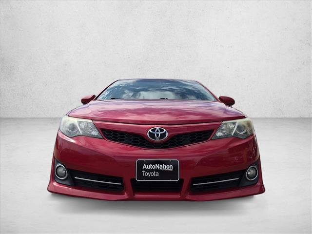 Used 2014 Toyota Camry SE FWD image 2