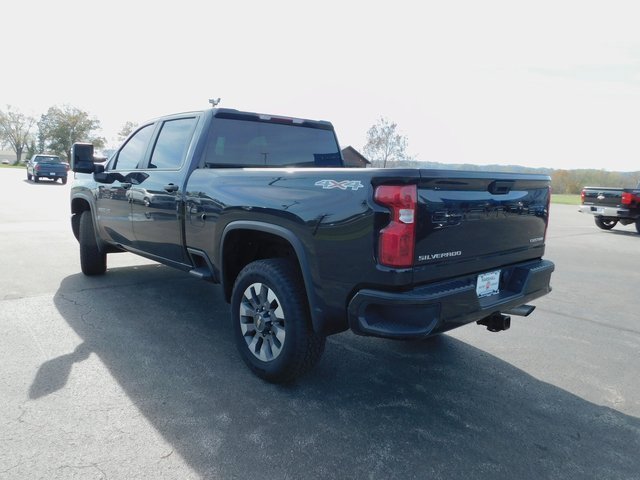 Used 2024 Chevrolet Silverado 2500 Custom image 9