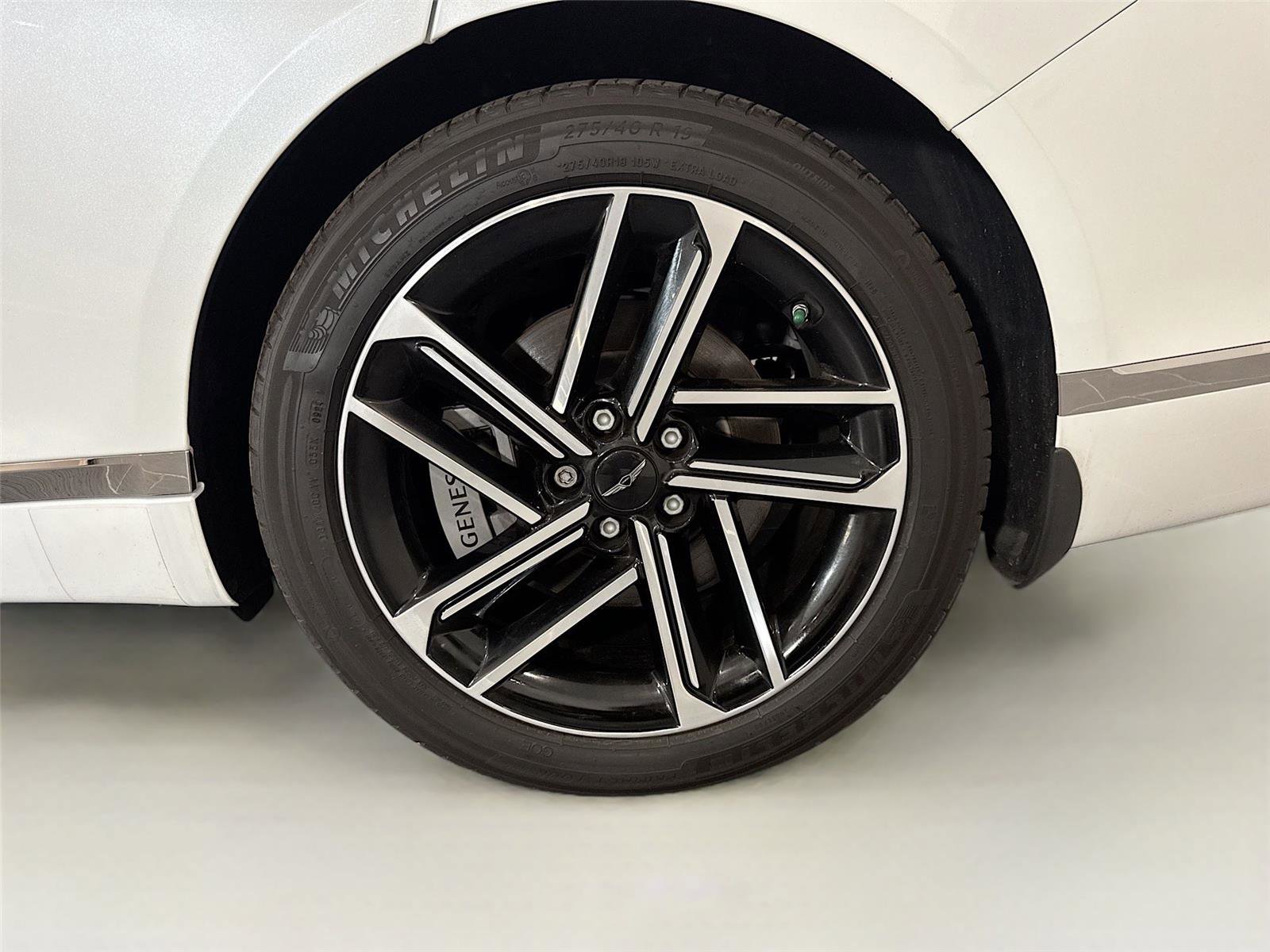 Used 2025 Genesis G80 2.5T Advanced image 33