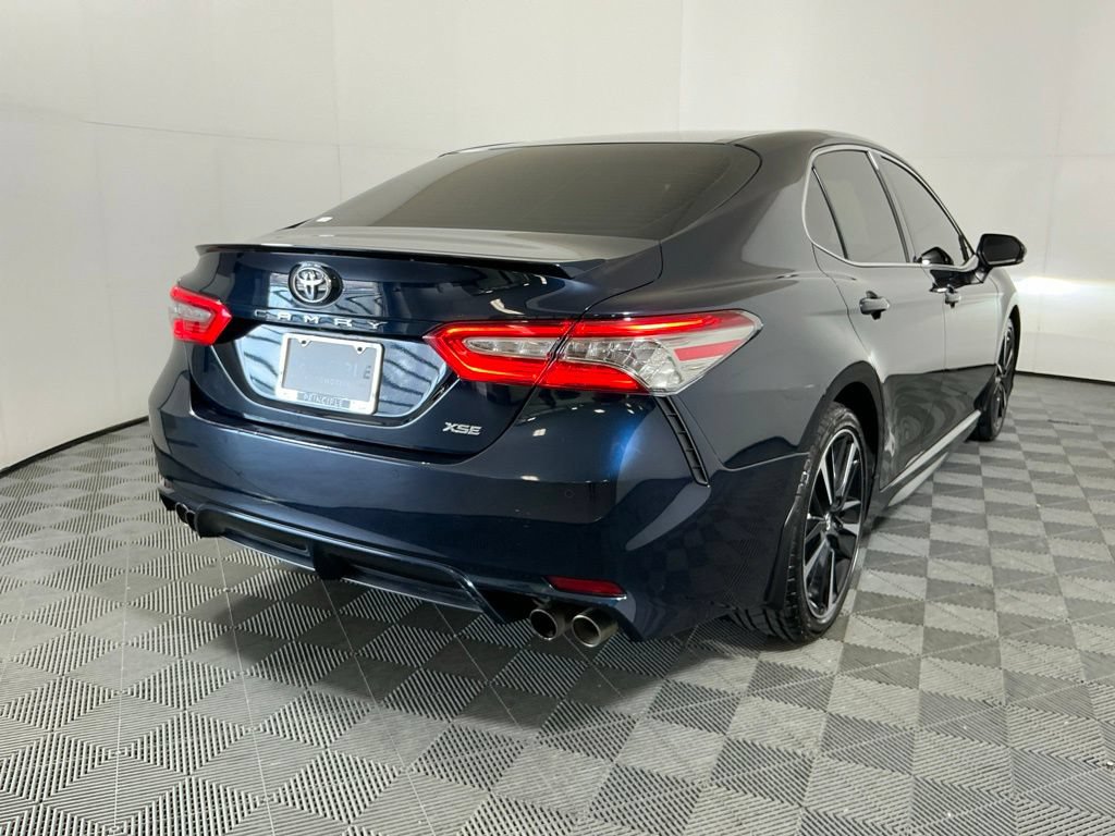 Used 2018 Toyota Camry XSE FWD image 5