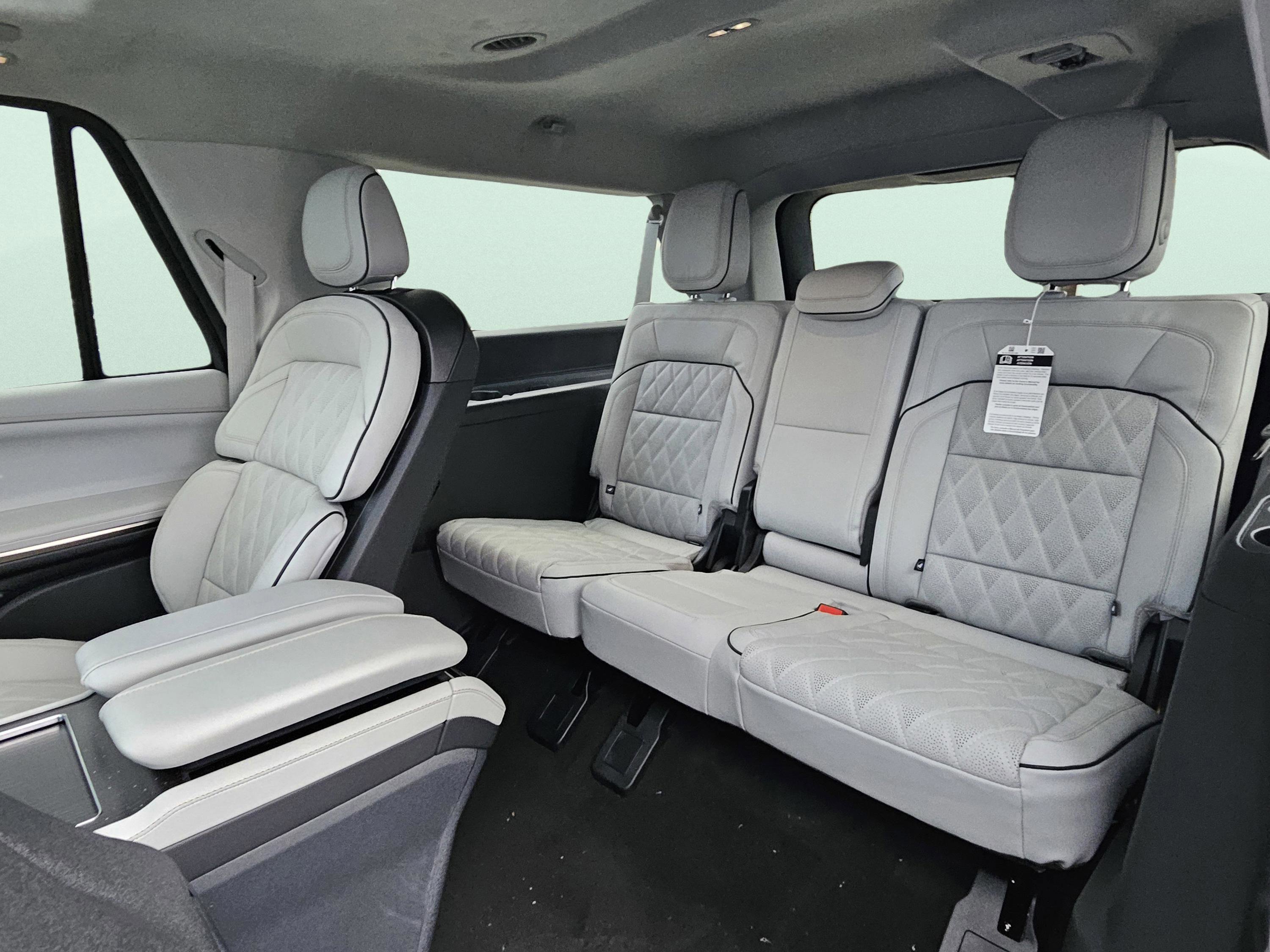 New 2026 Lincoln Navigator L Black Label image 26