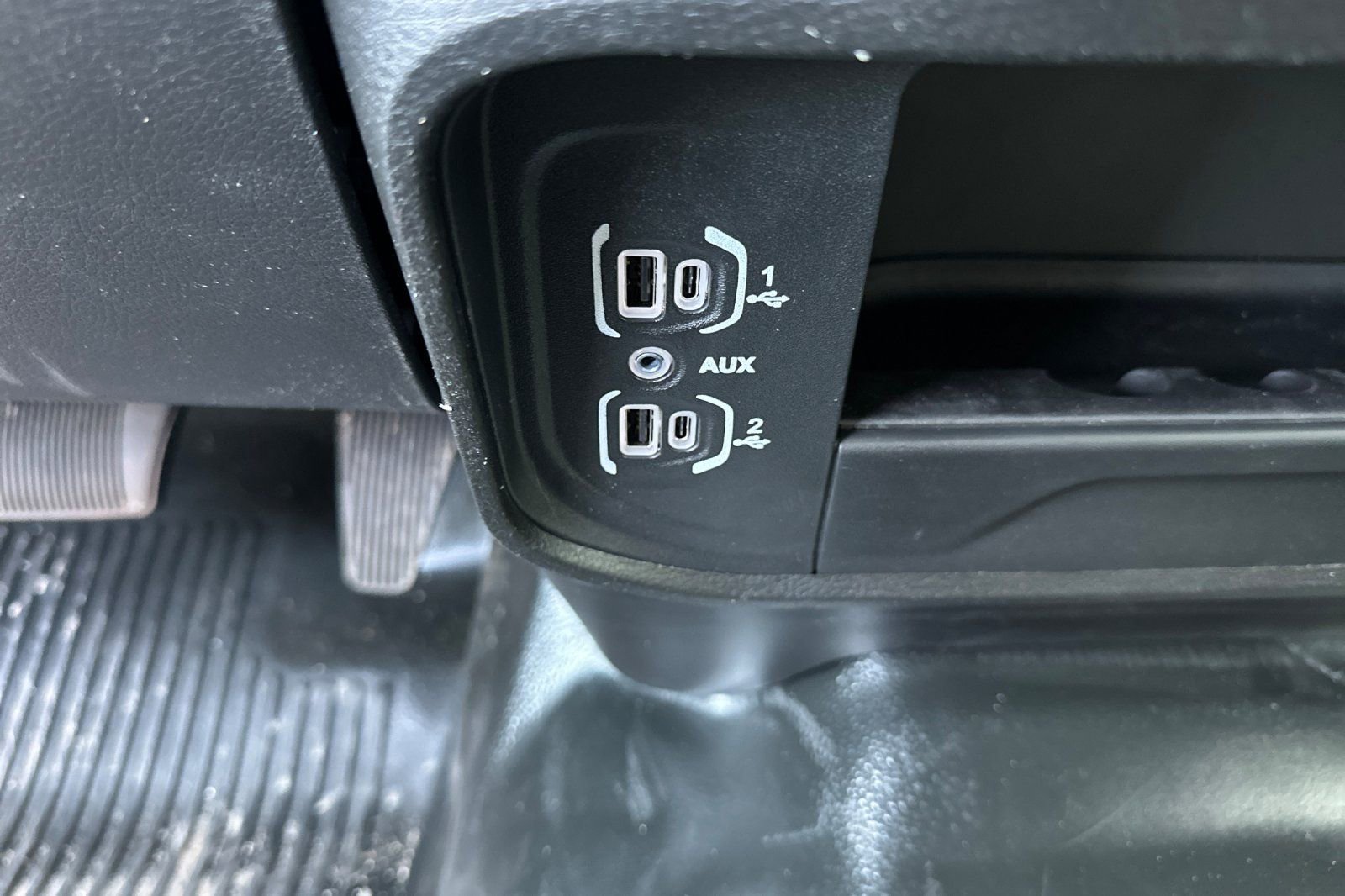 New 2026 RAM 3500 Tradesman AWD/4WD image 33