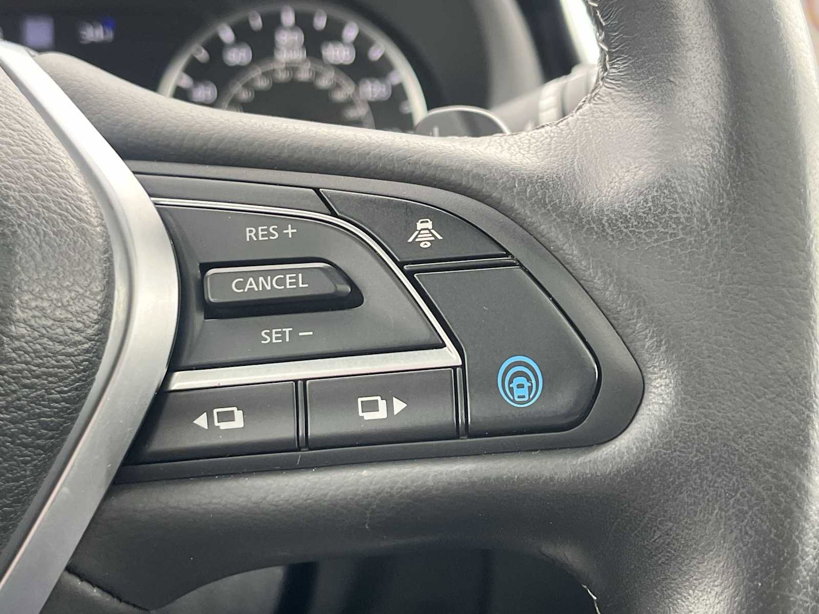 Used 2023 INFINITI QX50 Sport image 33