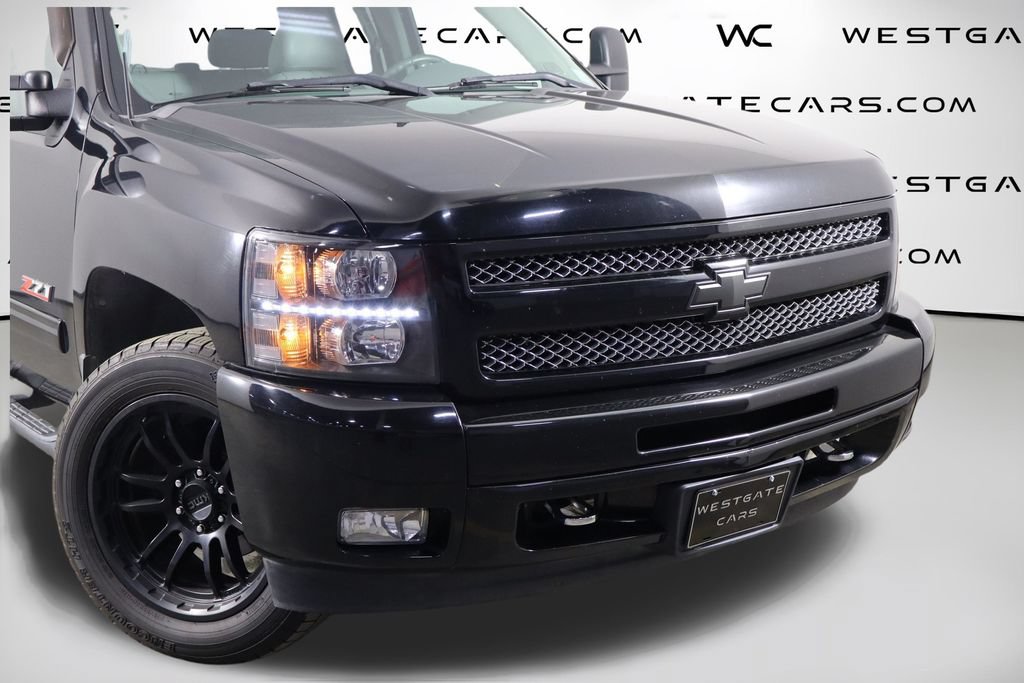 Used 2010 Chevrolet Silverado 1500 LTZ w/ Z71 Appearance Package AWD/4WD image 46