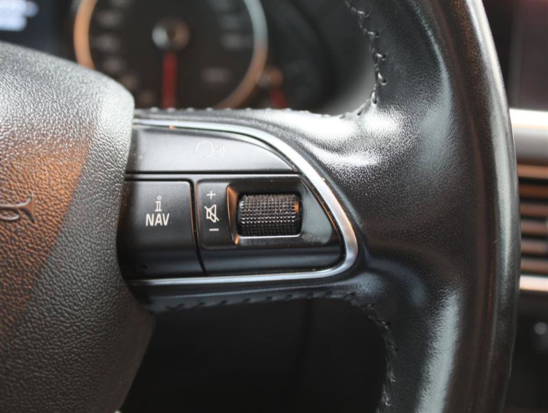 Used 2015 Audi Q5 2.0T Premium Plus w/ Technology Package image 13