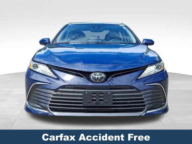 Used 2023 Toyota Camry XLE w/ Cold Weather Package FWD image 3