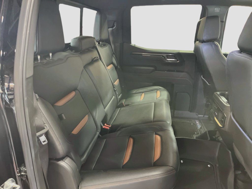 Used 2025 GMC Sierra 1500 AT4 w/ AT4 Premium Package AWD/4WD image 29