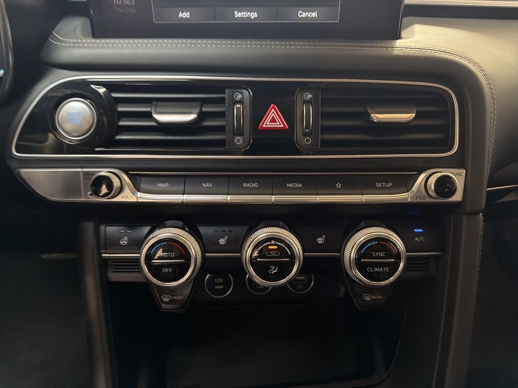 Used 2022 Genesis G70 2.0T image 20
