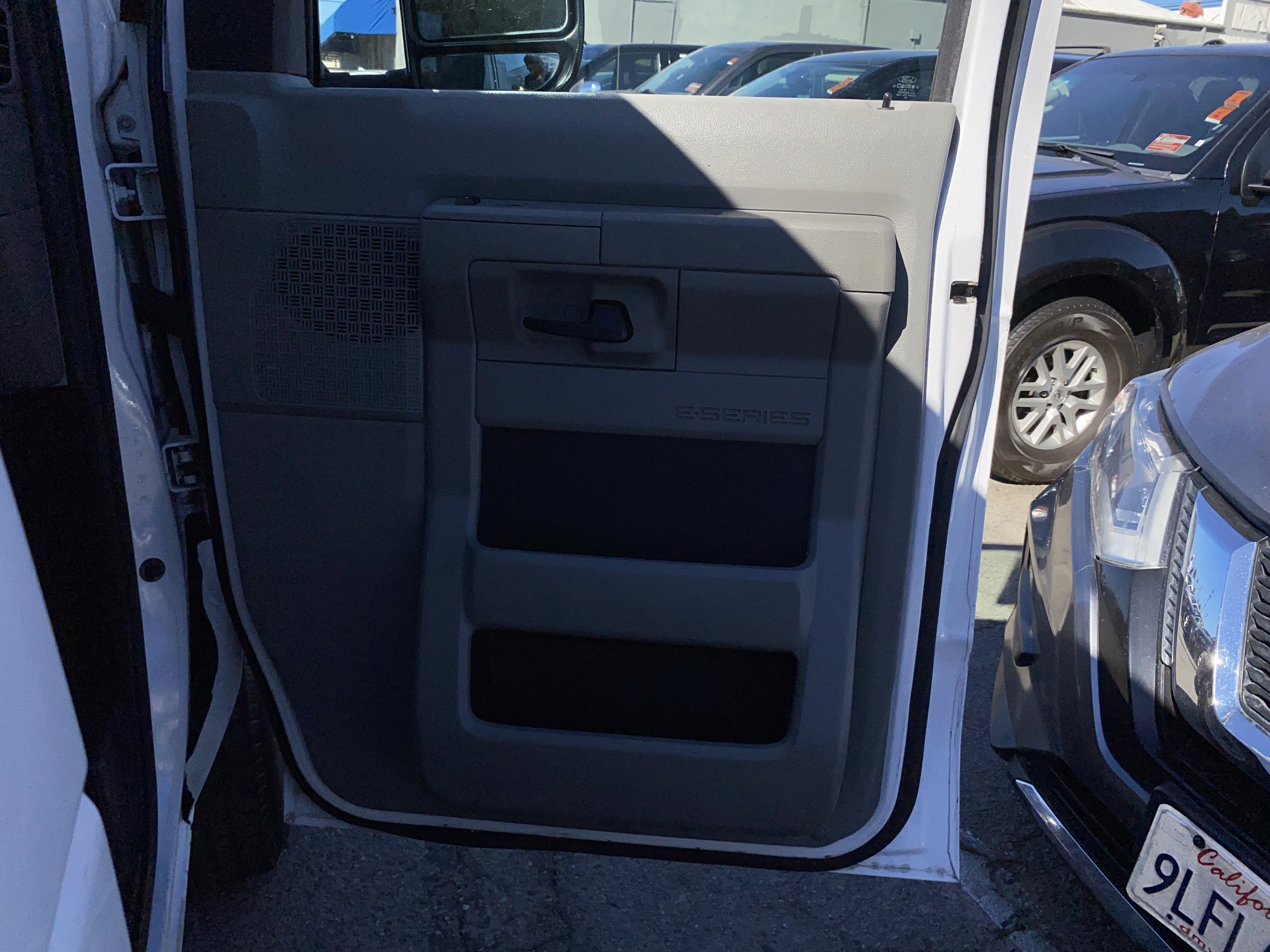 Used 2013 Ford E-150 and Econoline 150 w/ PWR Group image 21