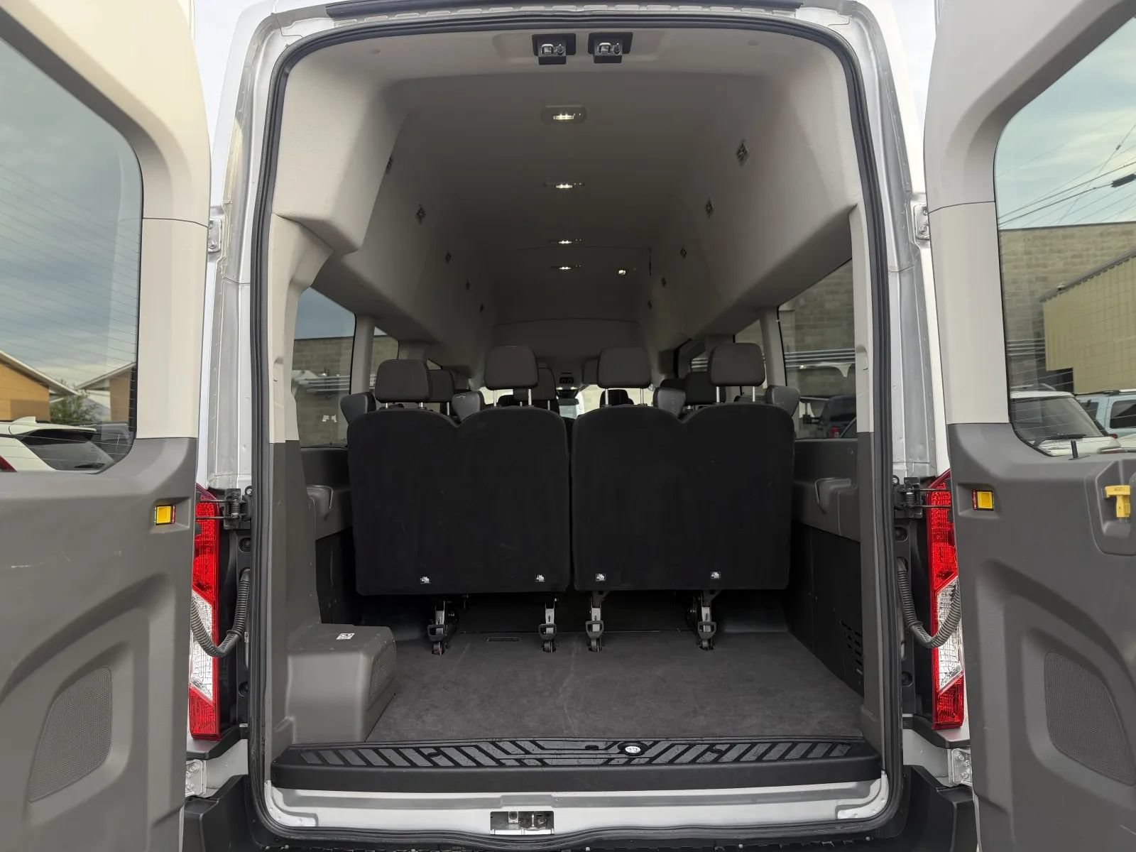 Used 2023 Ford Transit 350 XLT RWD image 17