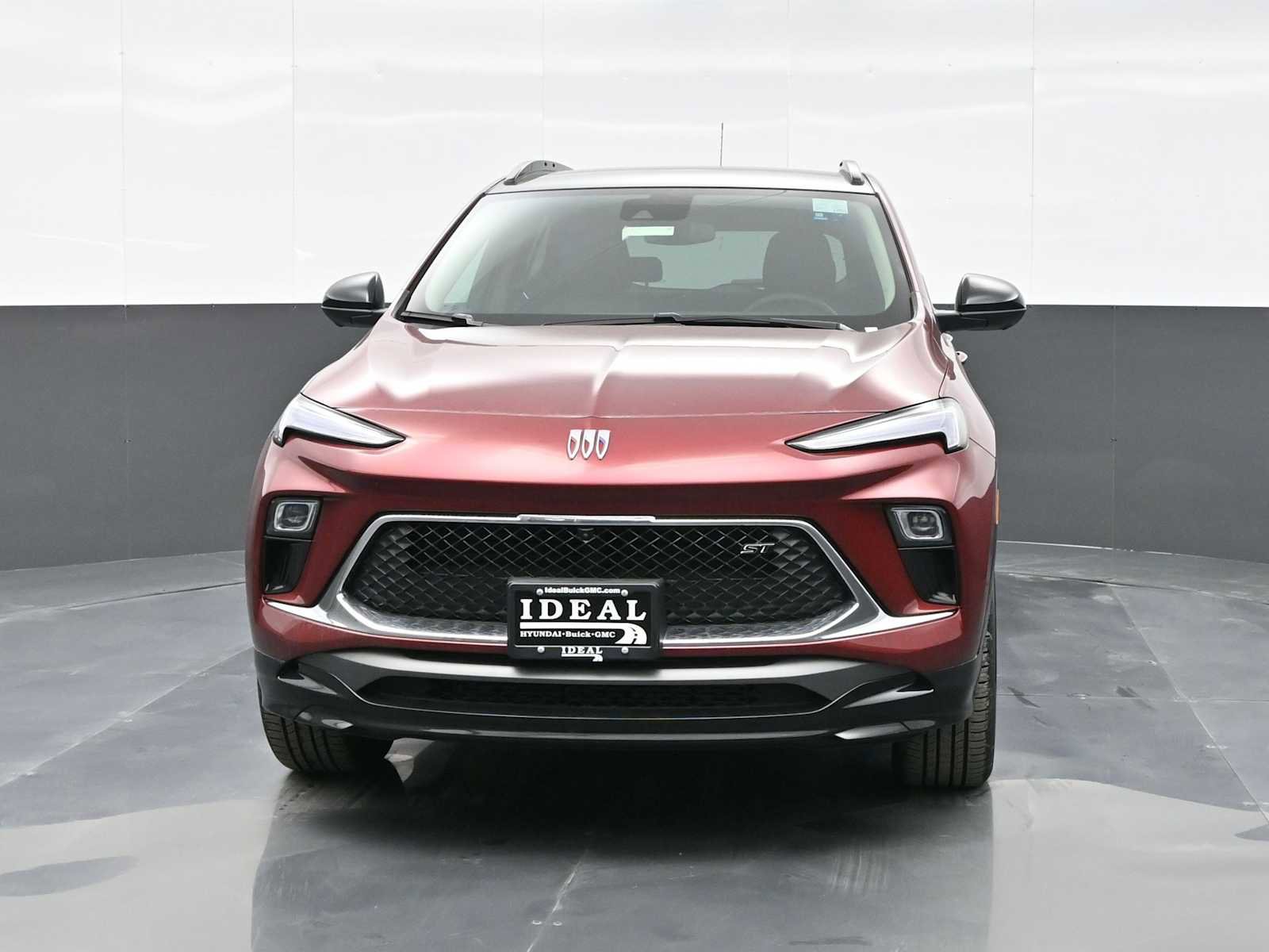 Used 2025 Buick Encore GX Sport Touring w/ Advanced Technology Package AWD/4WD image 3