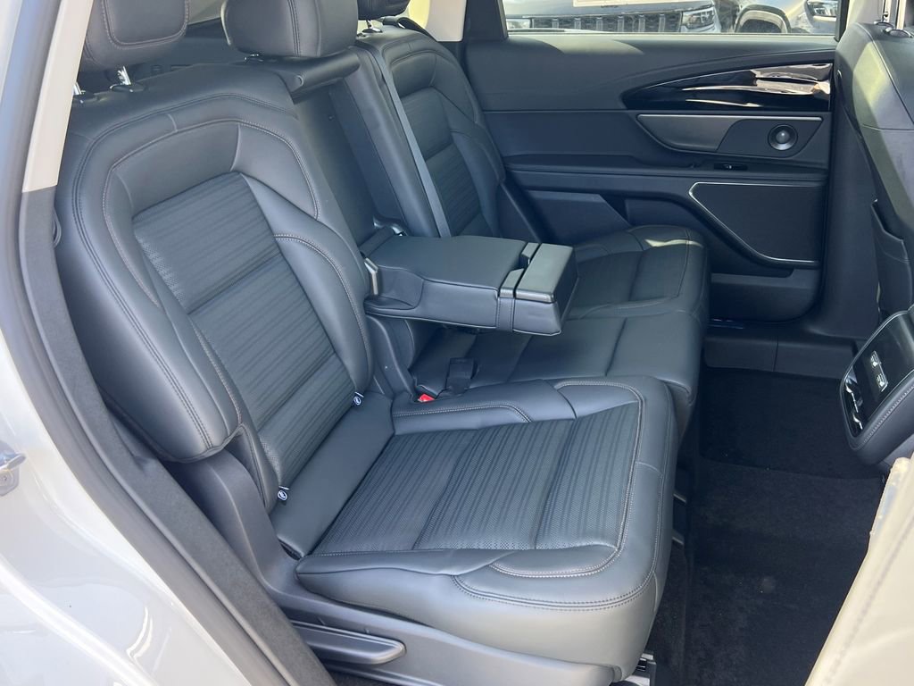 New 2026 Lincoln Nautilus Reserve AWD/4WD image 12