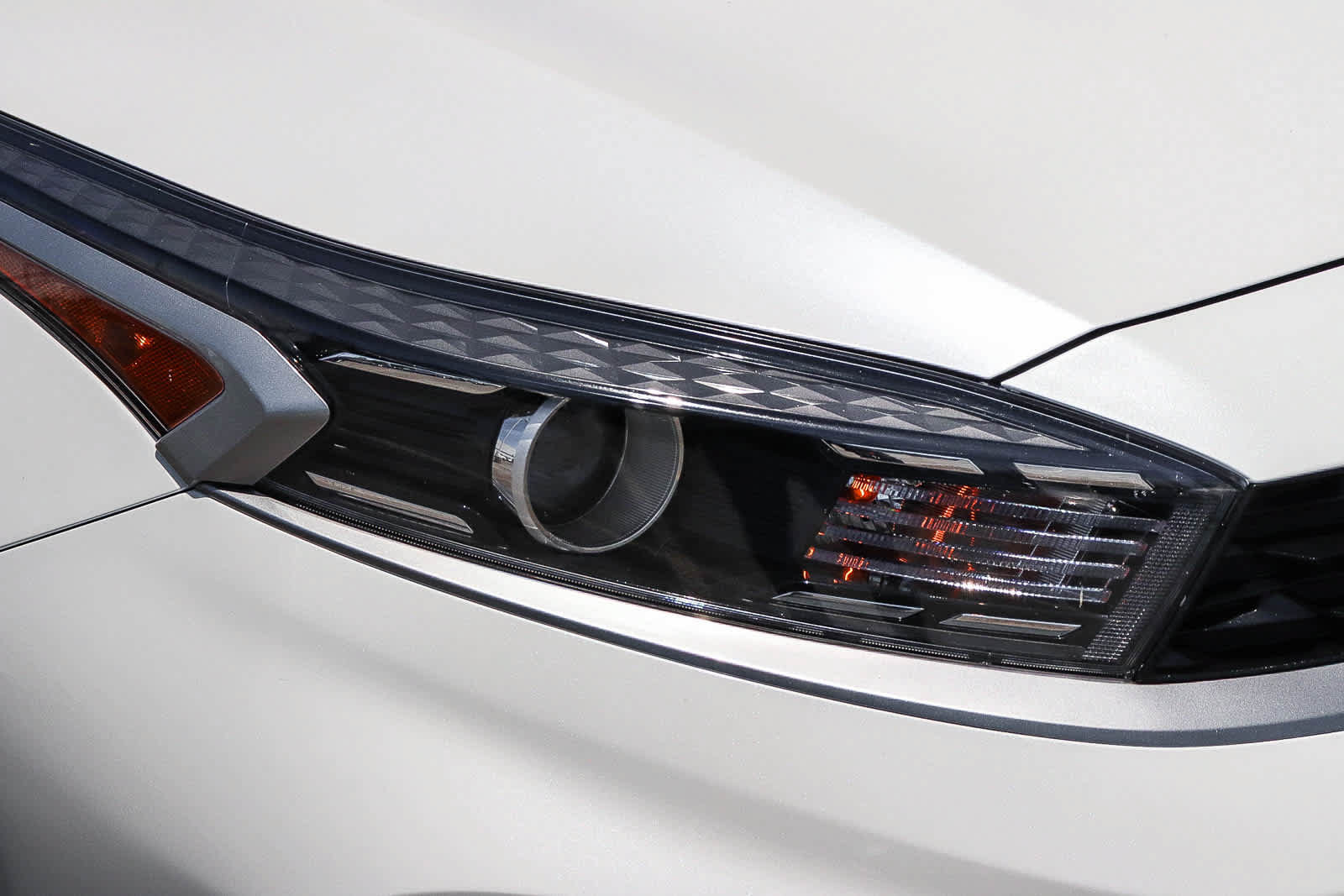 Used 2023 Kia Forte LXS w/ LXS Technology Package FWD image 4